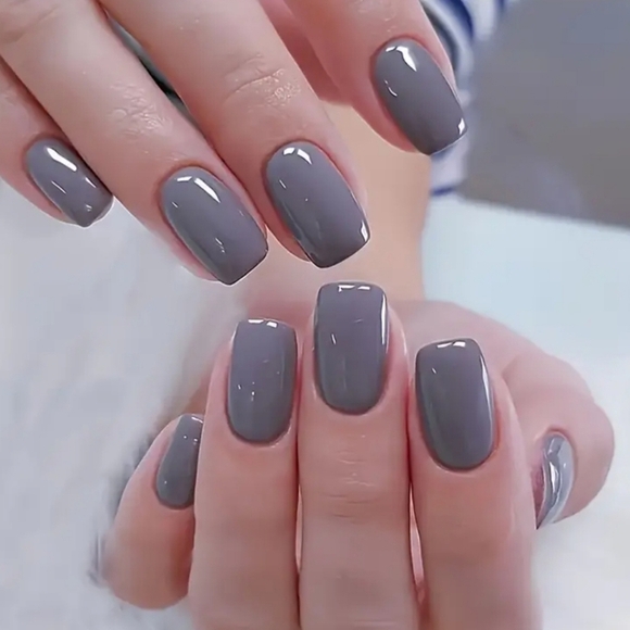 24 Pieces Fake Press On Nails - Picture 1 of 4